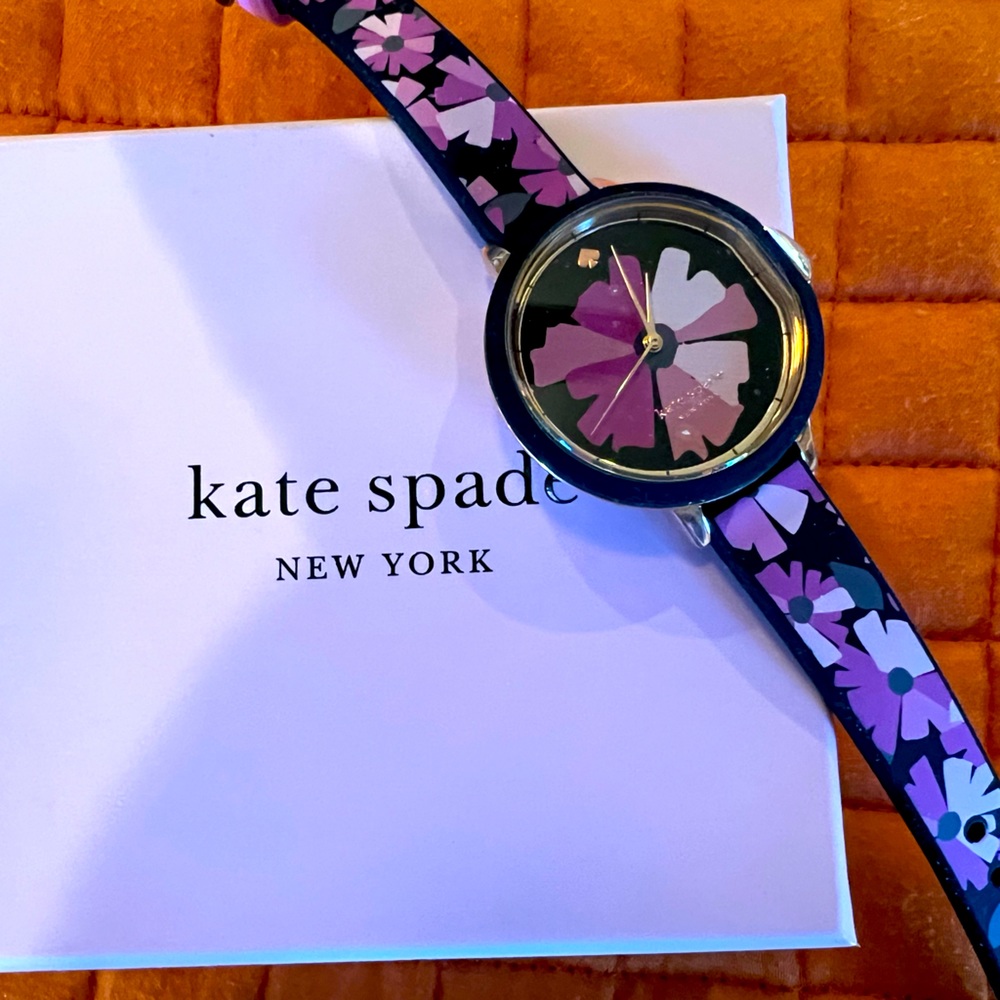 NEW Beautiful Floral Kate Spade Women’s Watch.